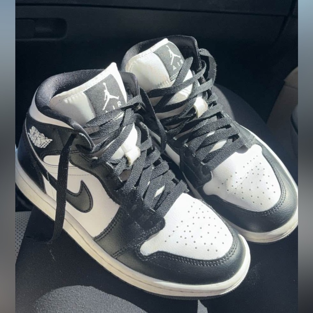 Jordan women’s Black and White Jordan 1s